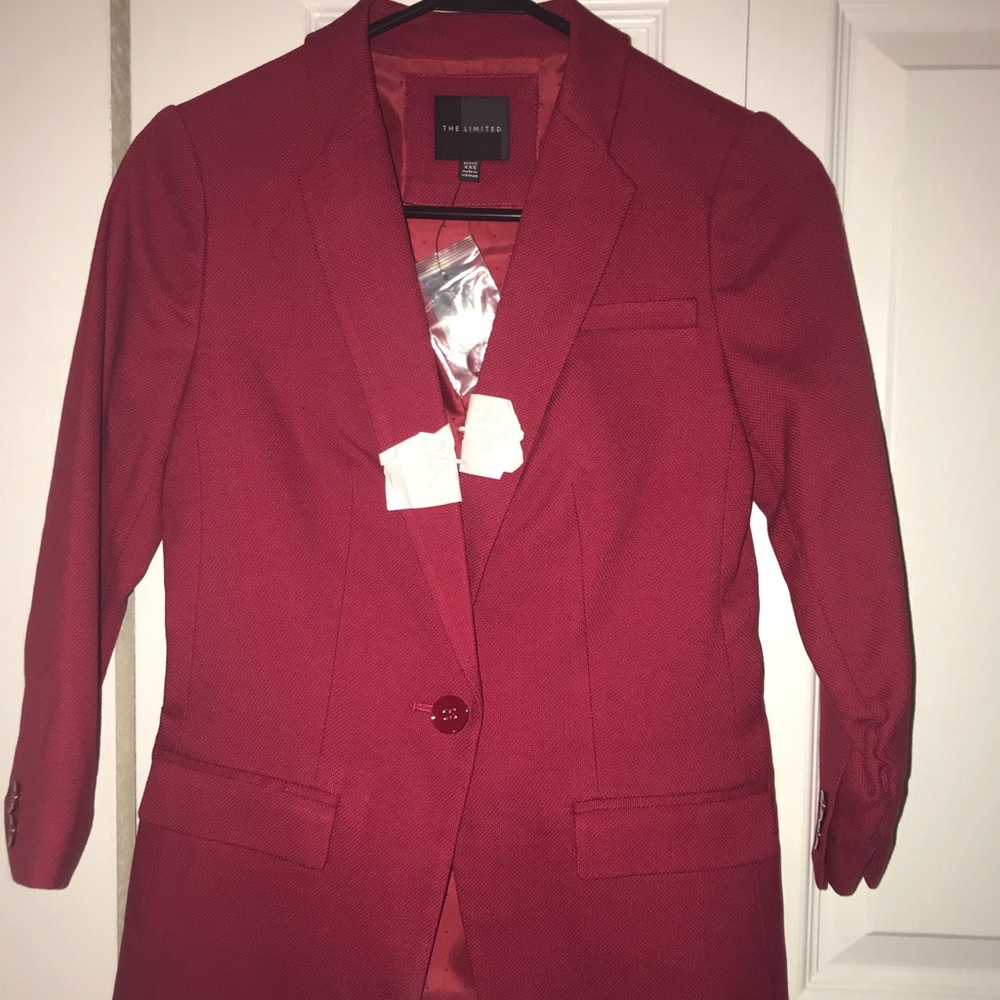 The Limited Cranberry Color Blazer💁🏽‍♀️